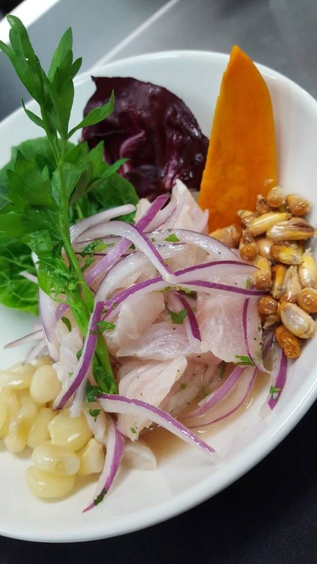 Pescado & Camarones Ceviche.